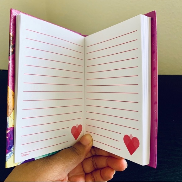 Explore Your World/Heart Of An Explorer Hardcover Princess Journal - Picture 3 of 3